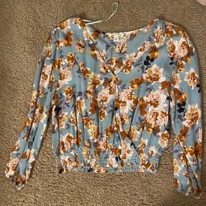 Super cute blouse
